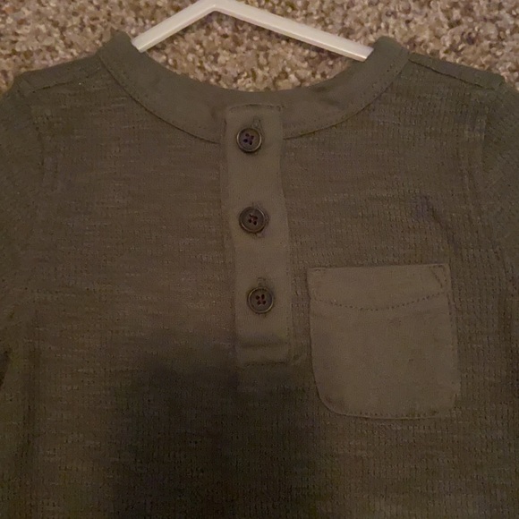 Brand new shirt - Picture 2 of 4